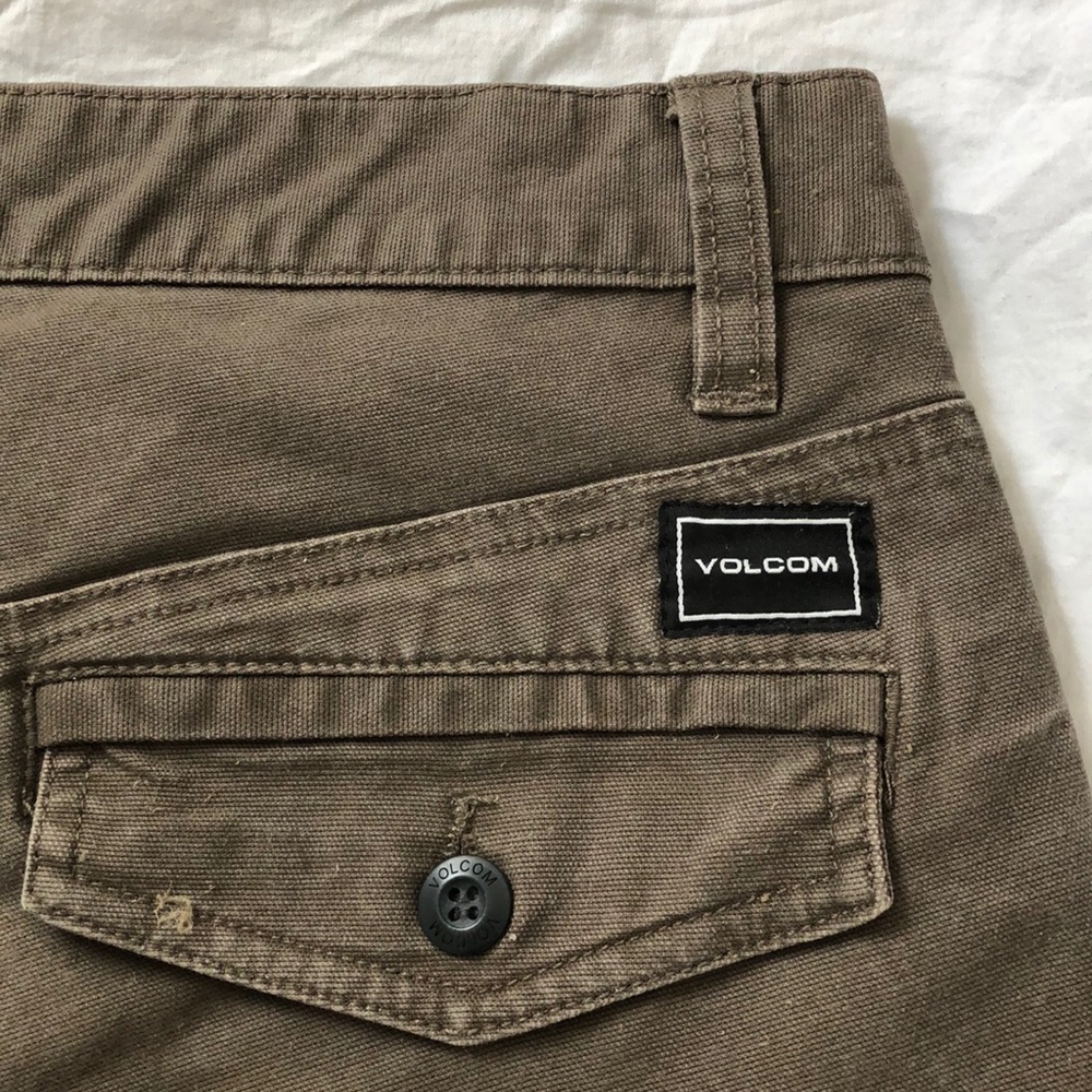 Volcom Shorts - Picture 4 of 4